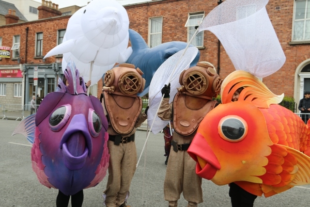 Maritime themed entertainers, diver costumes, fish costumes